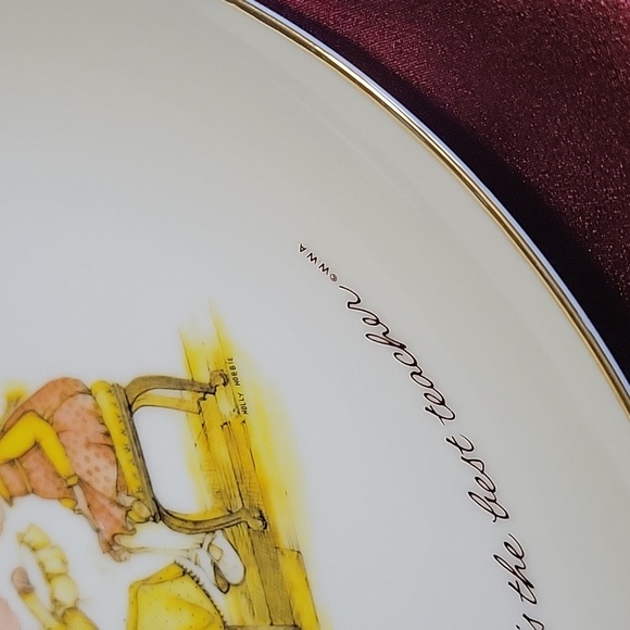 A Good Example is the Best Teacher Holly Hobbie Decorative Porcelain Plate - Picture 5 of 6
